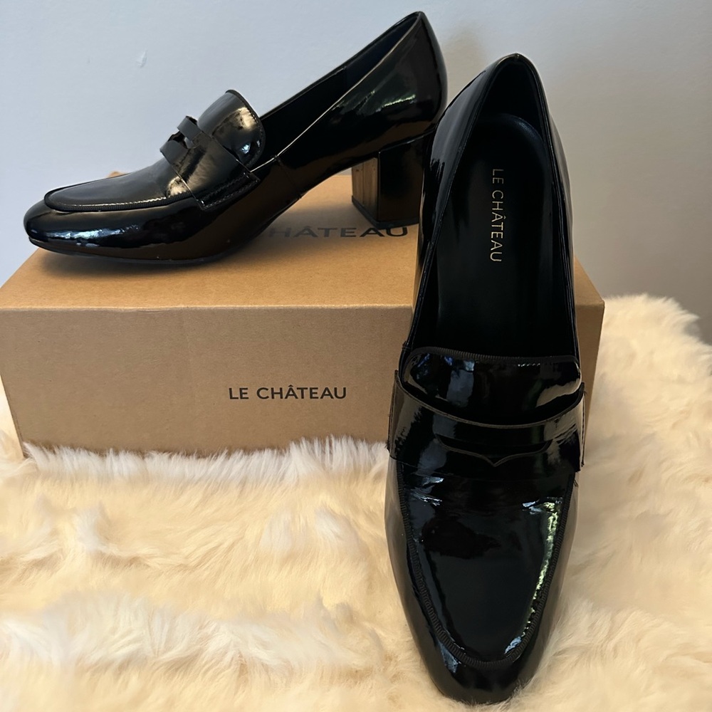 Le Chateau Glossy Black Women's Square Toe Block Heel